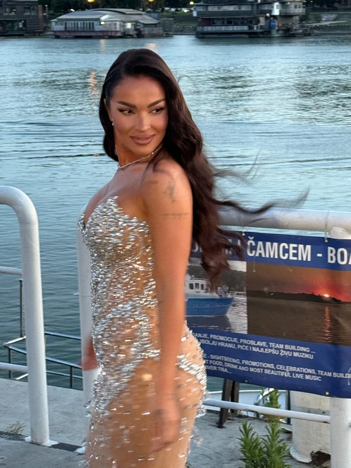 Na promociji albuma se nije pojavio, a sad je stigla PORUKA od DEČKA Teodore Džehverović