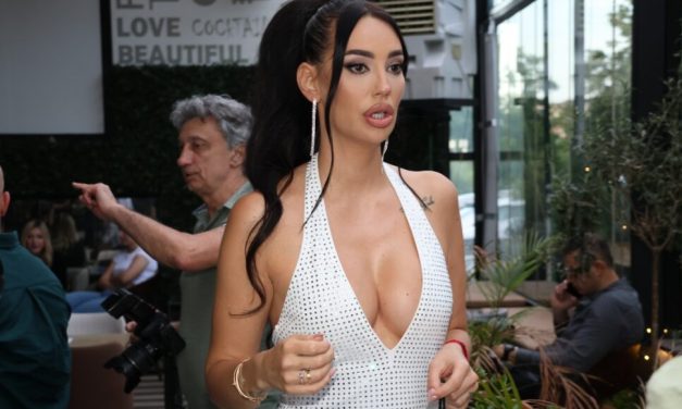 Pojavljivanje s majkom sve je iznenadilo: Na slavlje Kaće Grujić stigla dama koju niko nije očekivao FOTO
