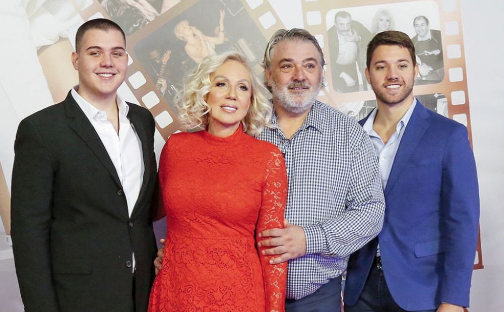 Najveća je sreća kad čujete da stiže unuče: Lepa Brena otkrila detalje iz privatnog života