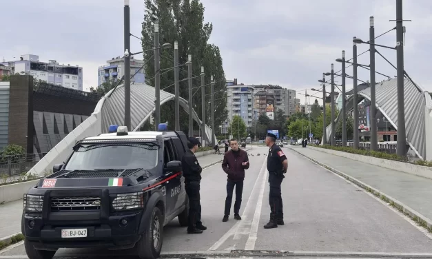 Otvaranje mosta na Ibru ponovo podiglo tenzije: Da li je ovo uvod u Kurtijevu izbornu kampanju?