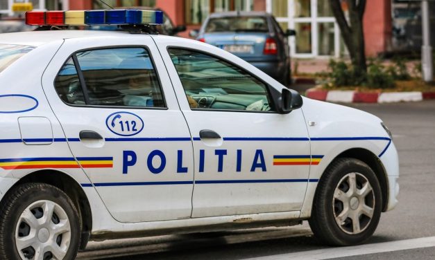 Bacio Molotovljev koktel, pa pretio da će da se zapali: Drama u Bukureštu ispred ambasade Izraela