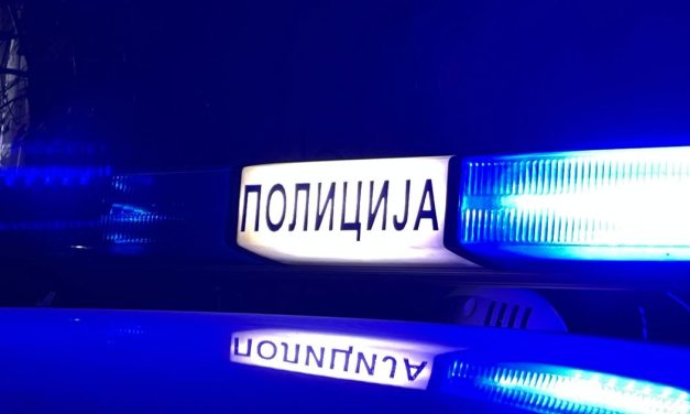 Na kružnom toku udario u banderu: Vozač zadobio teške povrede