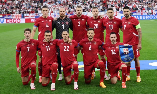 Sve su lepotice, ali jedna se posebno ističe: Pogledajte koga vole najpoznatiji srpski fudbaleri FOTO