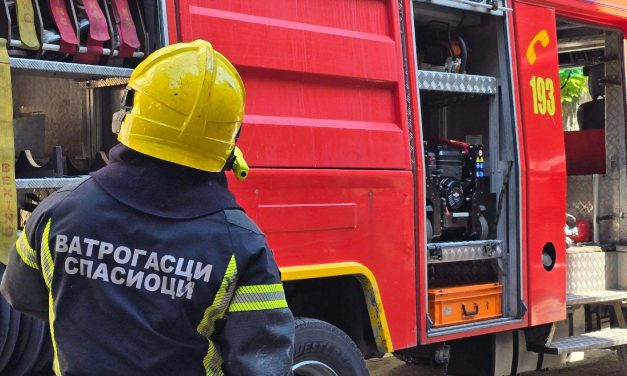 Lokalizovan požar na deponiji u Godominskom polju u Smederevu