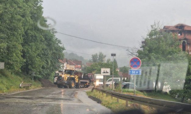 Potoci se izlili, meštani zarobljeni na groblju: Posledice nevremena u Prijepolju vidljive na svakom koraku