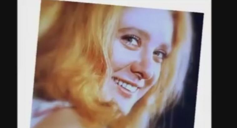 LOLA-NOVAKOVIC LOLA NOVAKOVIĆ