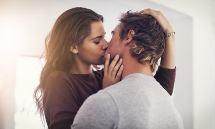 Francuski poljubac: Vodič za savršeno ljubljenje