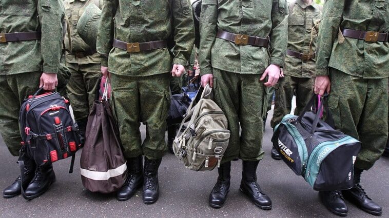 Kršenje sankcija UN: Severna Koreja proizvodi zimske uniforme za ruske vojnike u Ukrajini