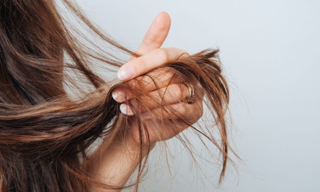 Kako obnoviti oštećenu kosu: 8 mitova u koje smo slepo verovali
