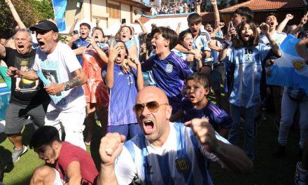 Argentinci uoči finala sve više sujeverni, nose majice naopako i amajlije