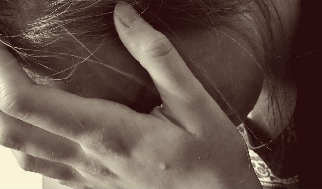 horor-tri-meseca-zlostavljali-devojku-obecali-maloletniku-pa-podelili-fotografije-dvoje-uhapseno-u-bijelom-polju.jpg HOROR! TRI MESECA ZLOSTAVLJALI DEVOJKU… Obećali maloletniku, pa podelili fotografije, DVOJE UHAPŠENO U BIJELOM POLJU