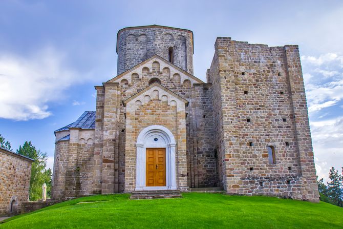 Manastir u blizini Novog Pazara zaslužan je za nastanak jedinstvenog stila arhitekture