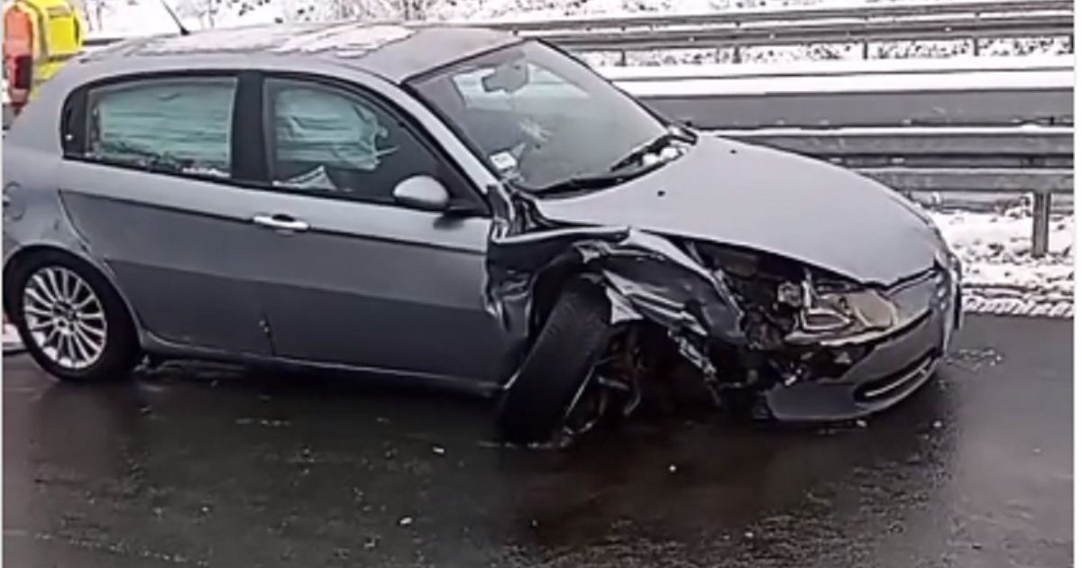 Snimak stravičnog sudara na Milošu Velikom: Jedna osoba povređena, automobili razlupani