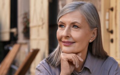 Najlepše otmene frizure za žene starije od 60 godina