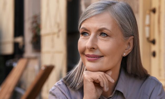 Najlepše otmene frizure za žene starije od 60 godina