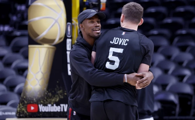 fenomenalni-batler-jovic-je-kriv-za-sve.jpg Fenomenalni Batler: „Jović je kriv za sve!“