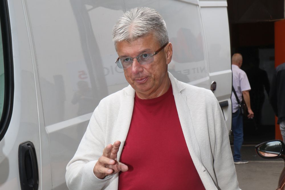 ovo-je-sin-sase-popovica-malo-ko-zna-za-njega-ali-nasledstvo-ga-vec-ceka.jpg Ovo je sin Saše Popovića: Malo ko zna za njega, ali nasledstvo ga već čeka