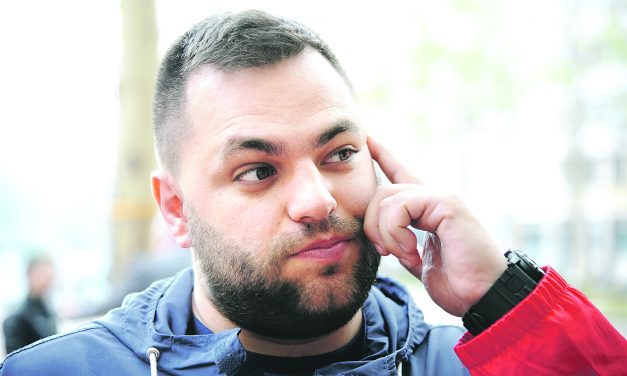 OPA! Svi bruje da je Cobi u vezi sa ATRAKTIVNOM PEVAČICOM koja je “ZAPALILA“ scenu “Pesme za Evroviziju“