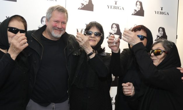 Bili Guld iz grupe Faith No More opet u Beogradu: Napravio YEBIGA žurku, pričao kako je rakiju doveo u Ameriku