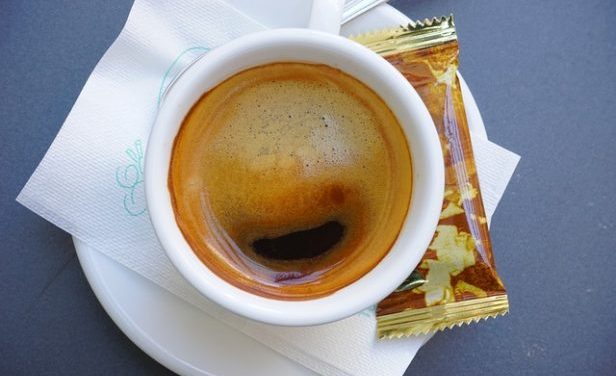 Ne pijte kafu pre seksa – evo zašto