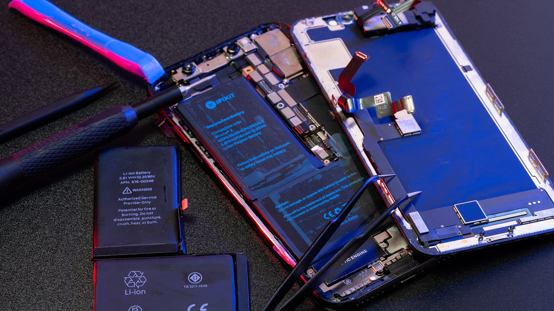 apple-ima-patent-za-novu-iphone-bateriju-koja-duze-traje-bez-povecanja-njenih-dimenzija.jpg Apple ima patent za novu iPhone bateriju koja duže traje bez povećanja njenih dimenzija