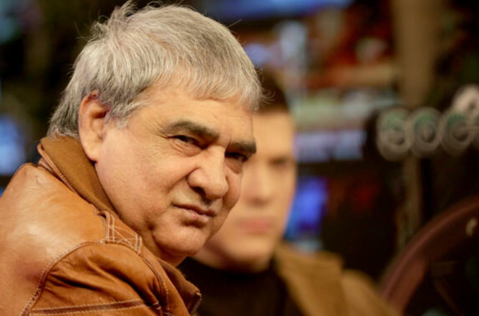 ljuba-alicic-pun-gneva-zestoko-opleo-po-mladjim-kolegama-prodaju-krave-i-snime-album.png Ljuba Aličić PUN GNEVA žestoko opleo po mlađim kolegama: „Prodaju krave i snime album“