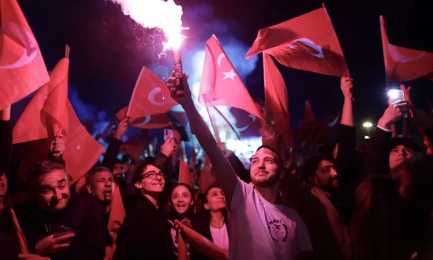 Lokalni izbori u Turskoj: Opozicija vodi, u incidentima poginule najmanje tri osobe