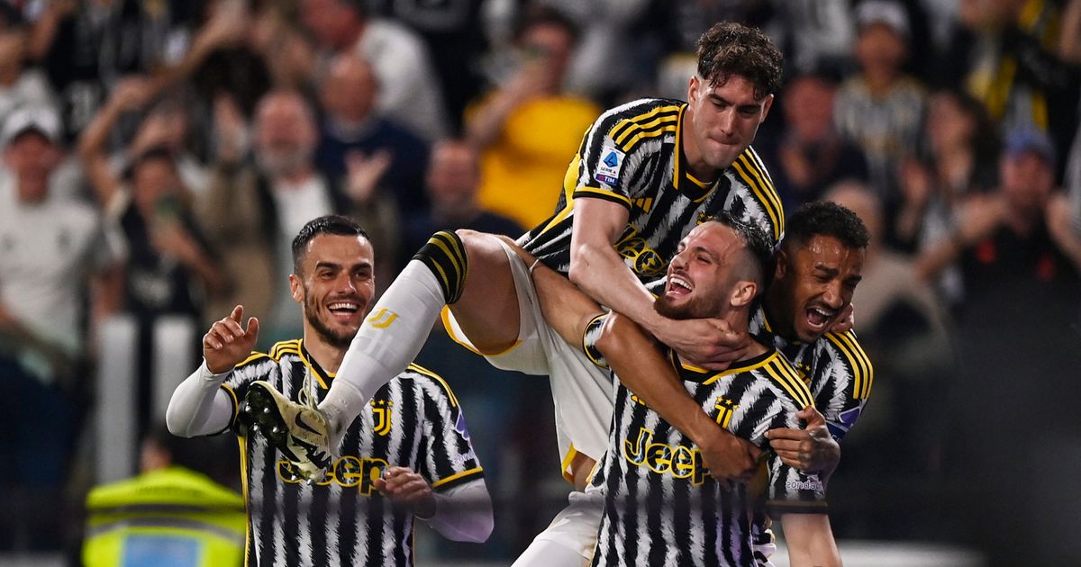 juventus-slavio-protiv-fiorentine-vlahovic-se-radovao-posle-gola-iz-ofsajda-gati-skratio-muke-stare-dame.jpg Juventus slavio protiv Fiorentine: Vlahović se radovao posle gola iz ofsajda, Gati skratio muke „Stare dame“