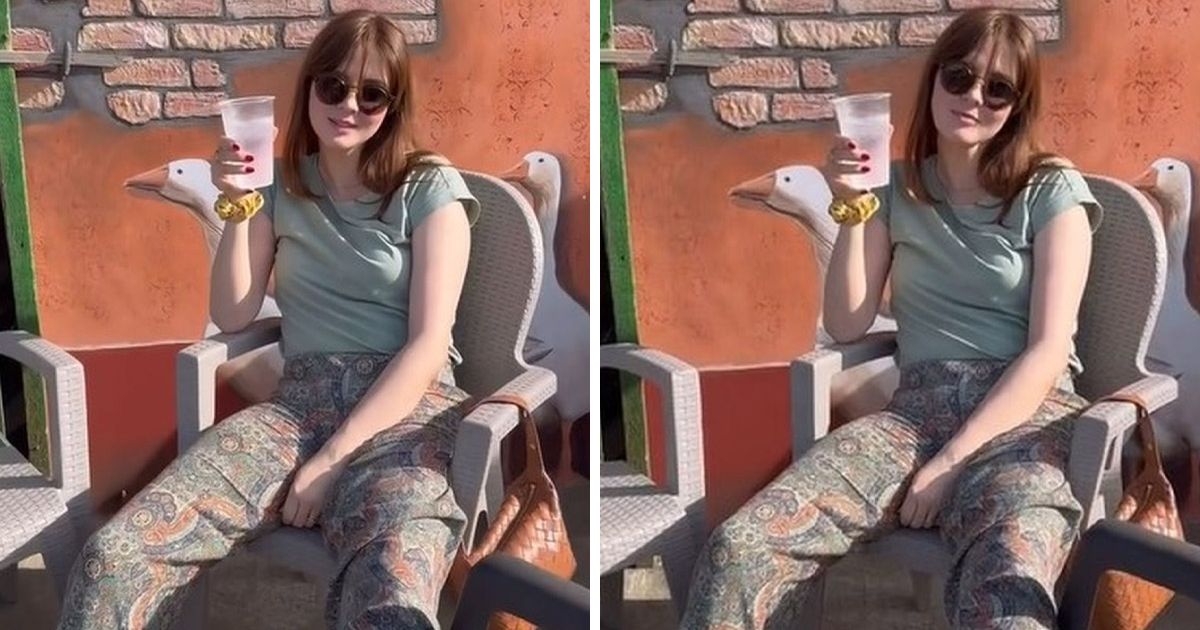 nina-jankovic-povredila-obe-noge-zbog-opekotina-zavrsila-u-kolicima-glumica-otkrila-u-kakvom-je-stanju-sada.jpg Nina Janković povredila obe noge, zbog opekotina završila u kolicima: Glumica otkrila u kakvom je stanju sada