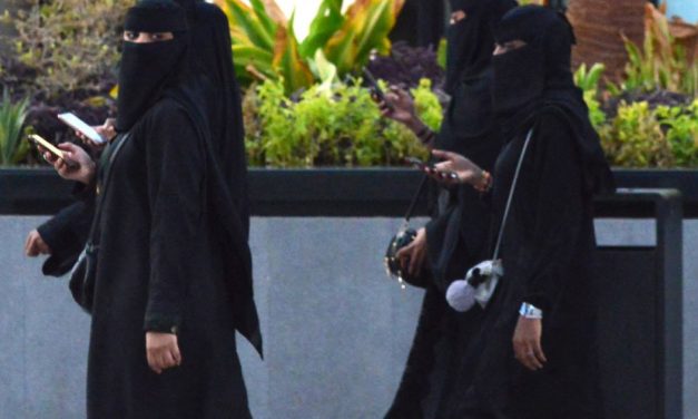 Iran najavio krivično gonjenje žena koje ne nose hidžab