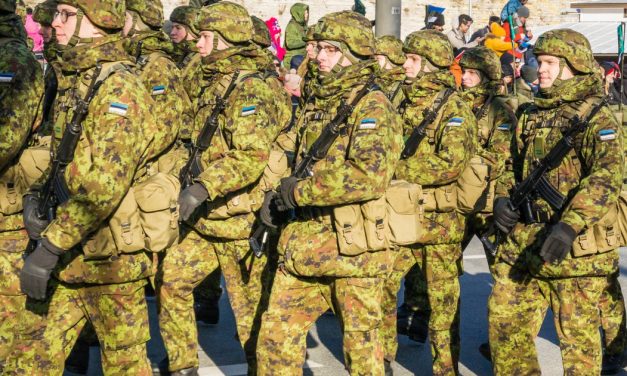 Šef estonske vojske: Sigurno bismo pobedili Rusiju ako nas napadne