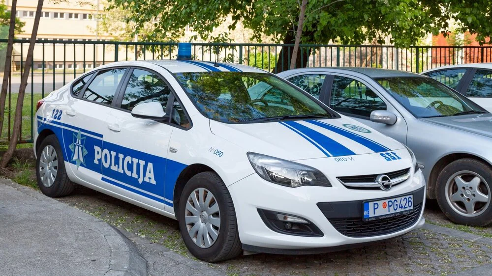 devojka-iz-juznoafricke-republike-osumnjicena-za-ubistvo-majke-u-crnoj-gori.jpg Devojka iz Južnoafričke Republike osumnjičena za ubistvo majke u Crnoj Gori