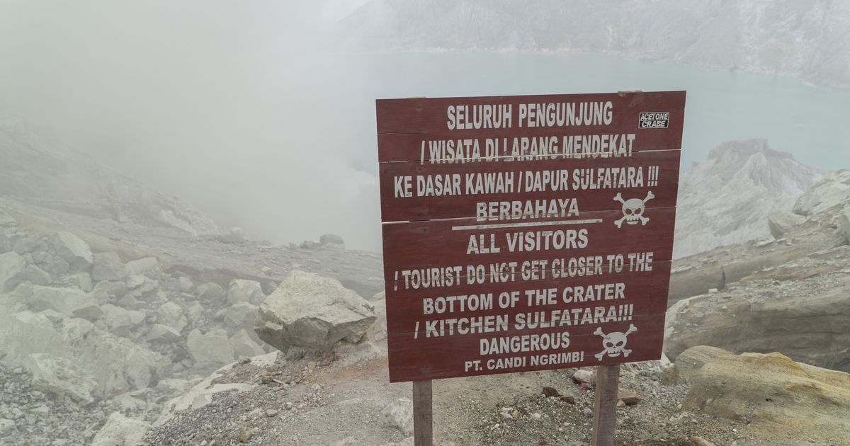 horor-u-indoneziji-zena-31-upala-u-aktivni-vulkan-i-poginula-htela-da-napravi-idealnu-fotografiju.jpg Horor u Indoneziji! Žena (31) upala u aktivni vulkan i poginula: Htela da napravi idealnu fotografiju
