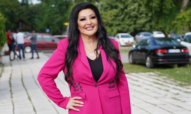 Razvod od Tonija preporodio pevačicu: Draganu niko nije prepoznao, da li je ovo stvarno ona FOTO