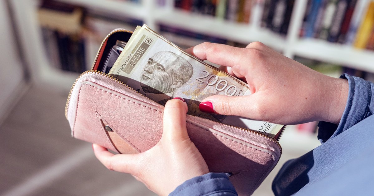 Evo gde su bile najveće plate u februaru: Najviše su u Starom gradu, najmanje u Vranjskoj banji