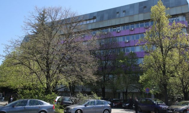 Poreska uprava ne radi do 6. maja: Evo šta je sa obavezama koje dospevaju na Uskrs