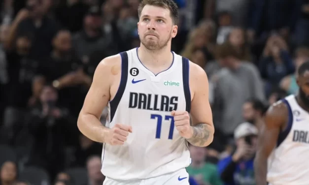 Dončić igra rovit, Klipersi bez prve zvezde