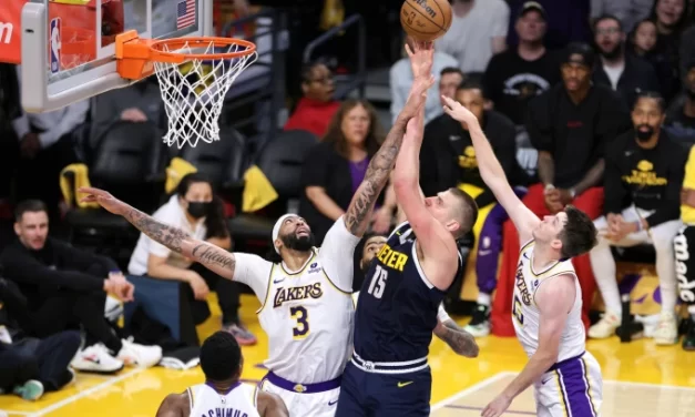 Jokić kao iz igrice, ali Lejkersi su živi! Jović oduševljavao, Majami u zaostatku