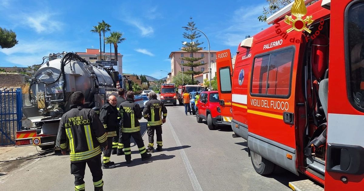 radnici-se-ugusili-u-kanalizaciji-vatrogasci-izvukli-pet-bezivotnih-tela-tragedija-u-palermu.jpg Radnici se ugušili u kanalizaciji, vatrogasci izvukli pet beživotnih tela: Tragedija u Palermu