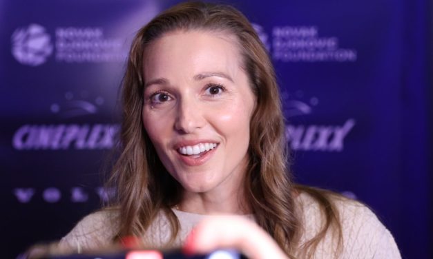 Jelena Đoković se prisetila prvog poljupca! Postavili joj intimno pitanje, ona se postidela: Volela bih da…