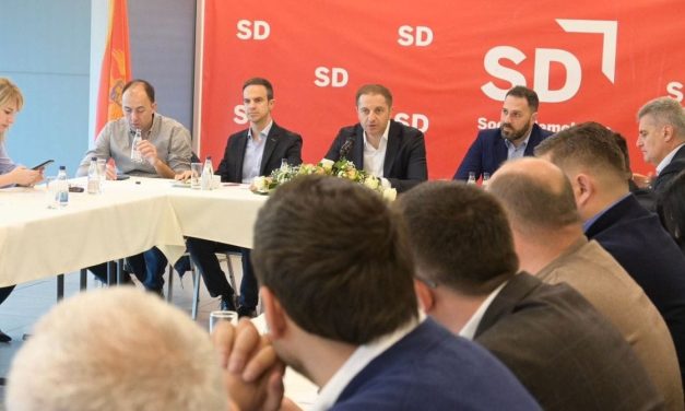 Dok UCG oštro osuđuje, SD im poručuje: Jasno sankcionišite Stamatovića